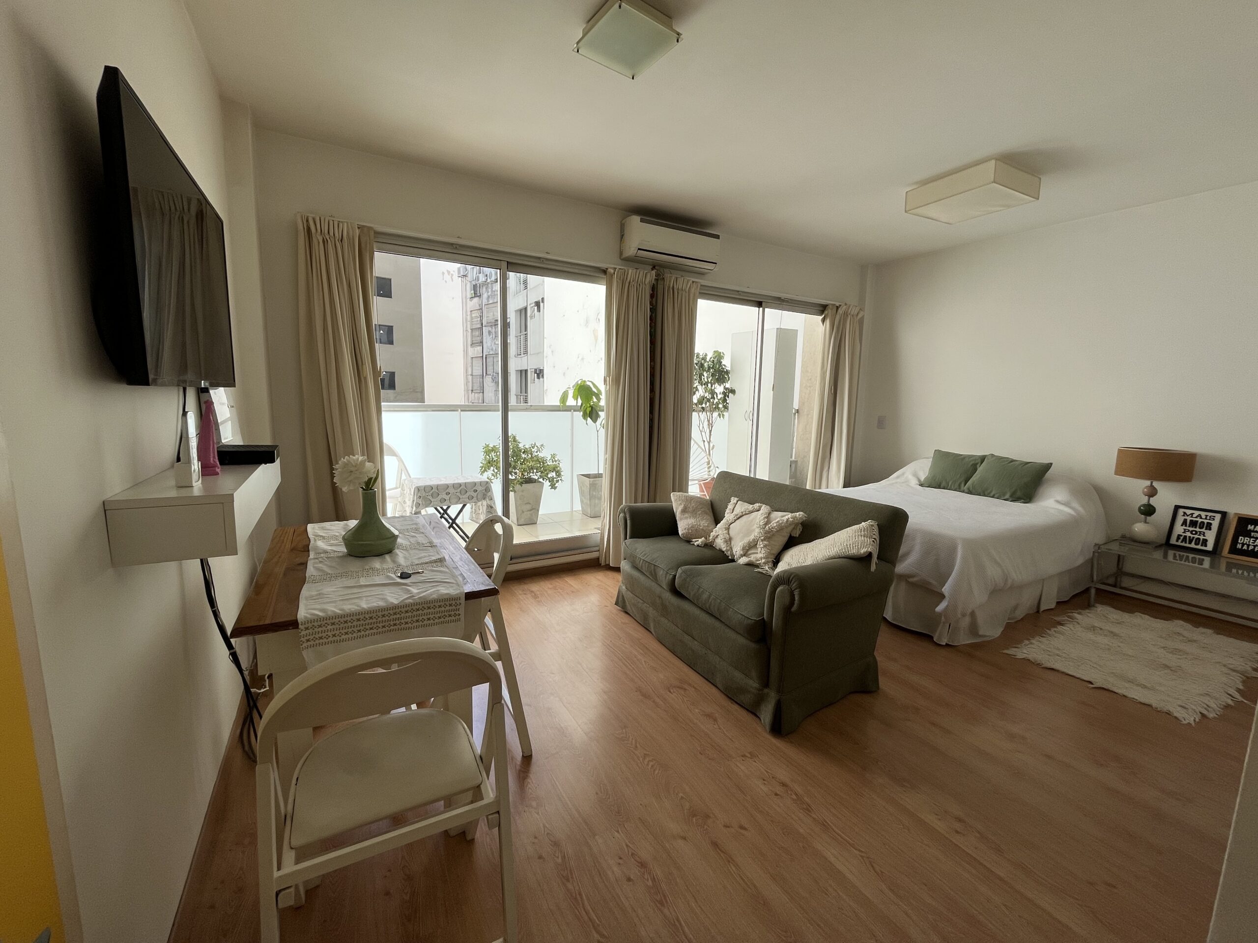 Monoambiente en Recoleta con pileta