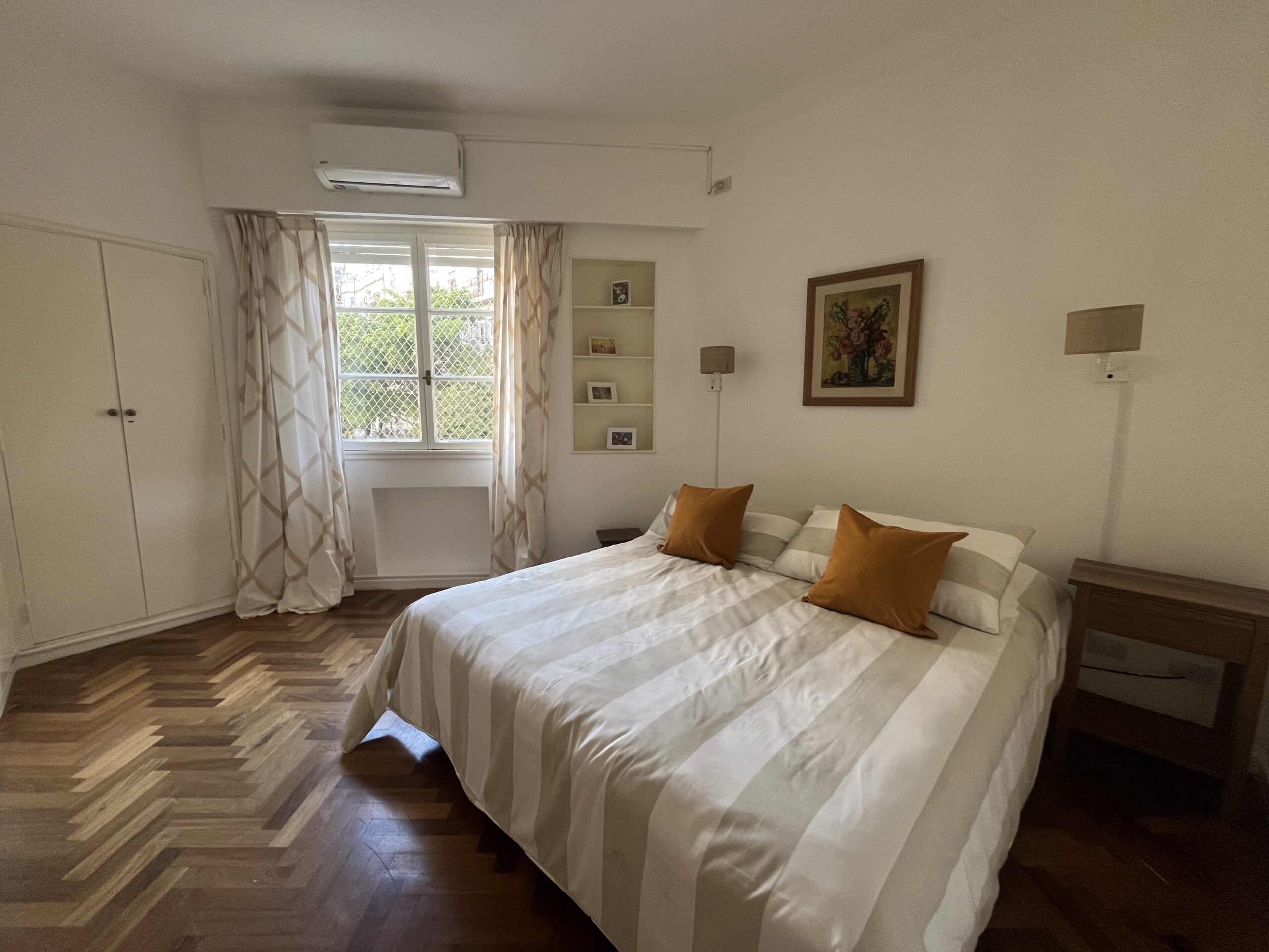 Amplio departamento en Recoleta con 2 baños