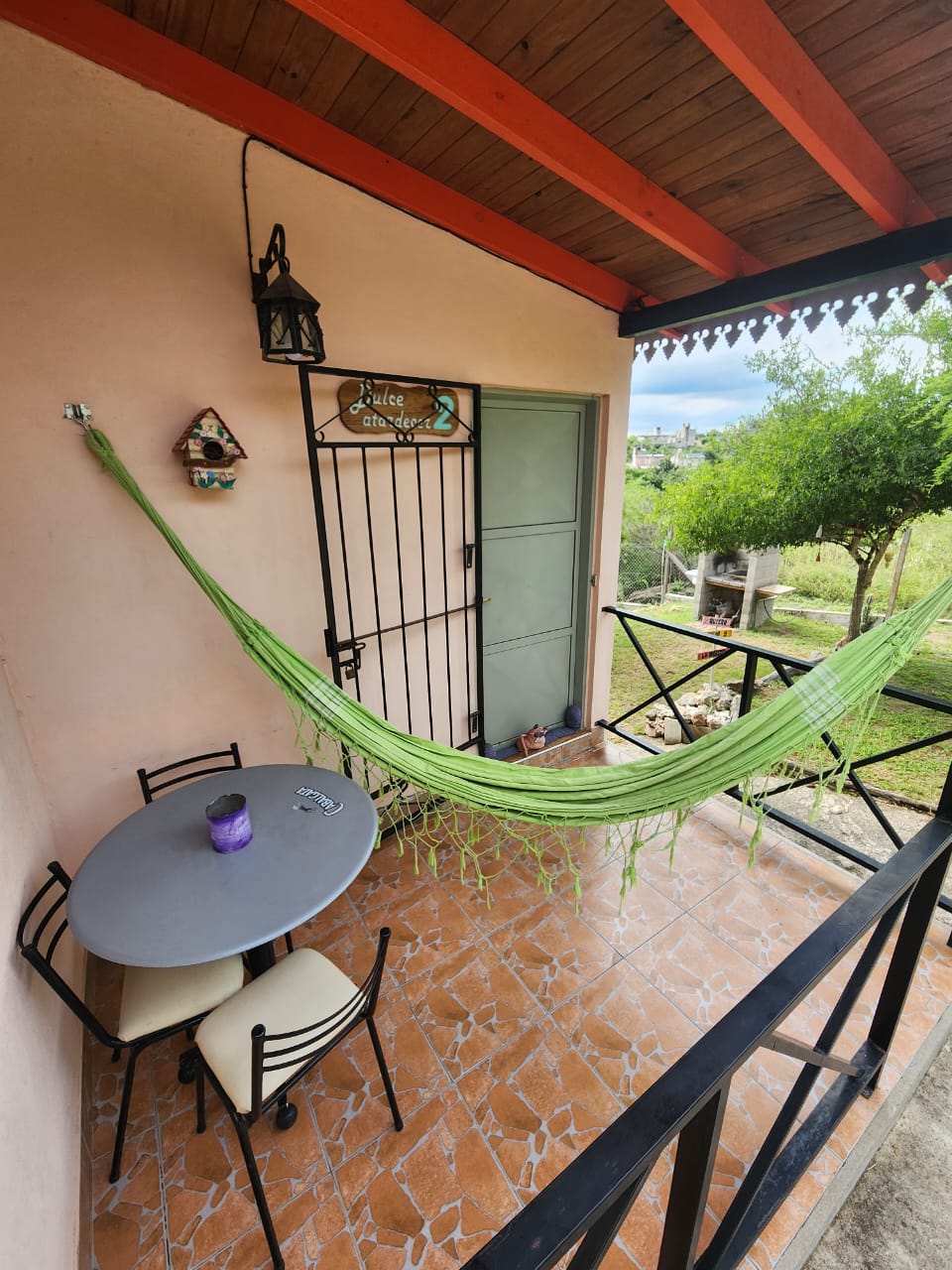 Cabañas en zona de montañas.