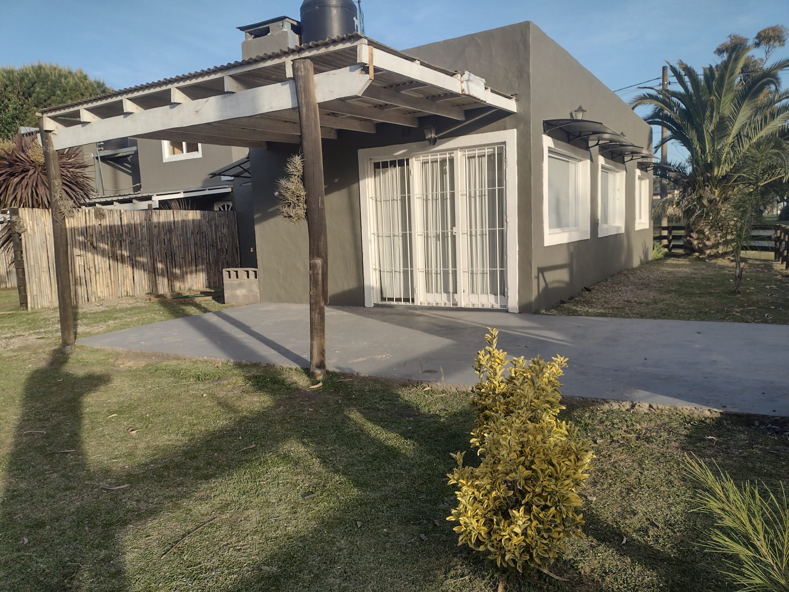 Ayres del Norte cabañas camet norte