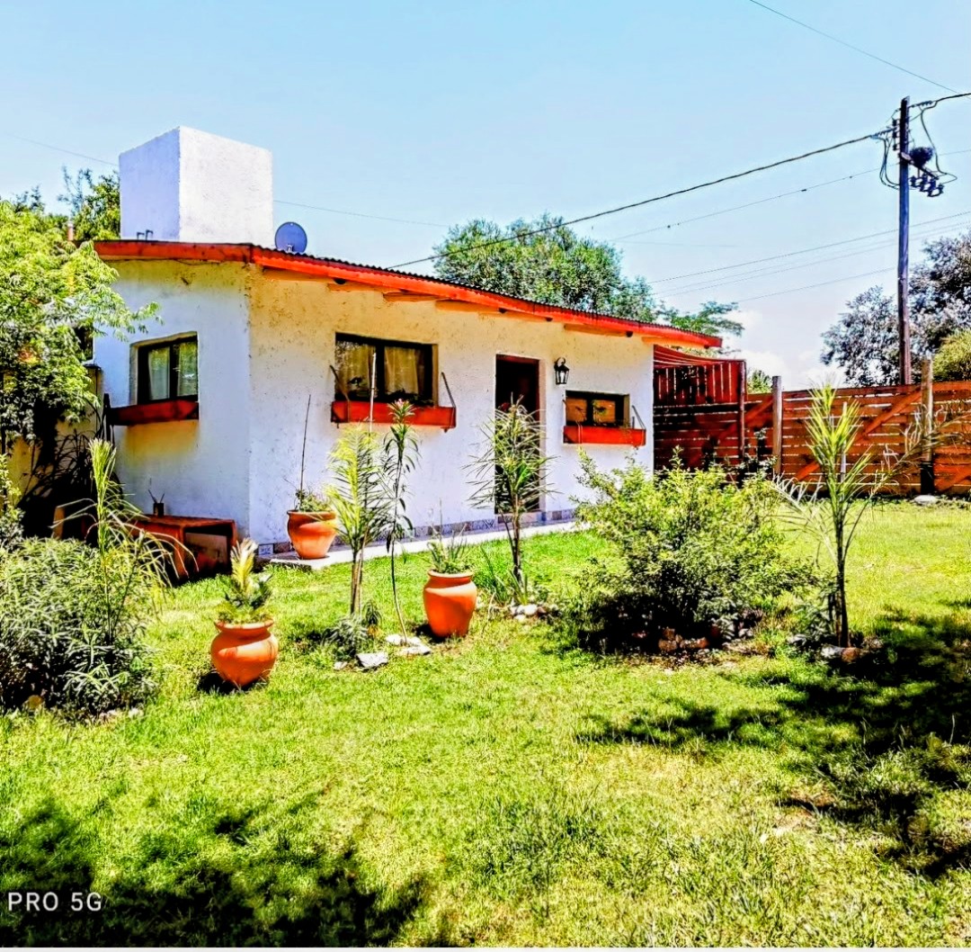 Cabaña Los Algarrobos a estrenar en Mayu Sumaj a 10 minutos de Carlos Paz a 4 cuadras del río San Antonio