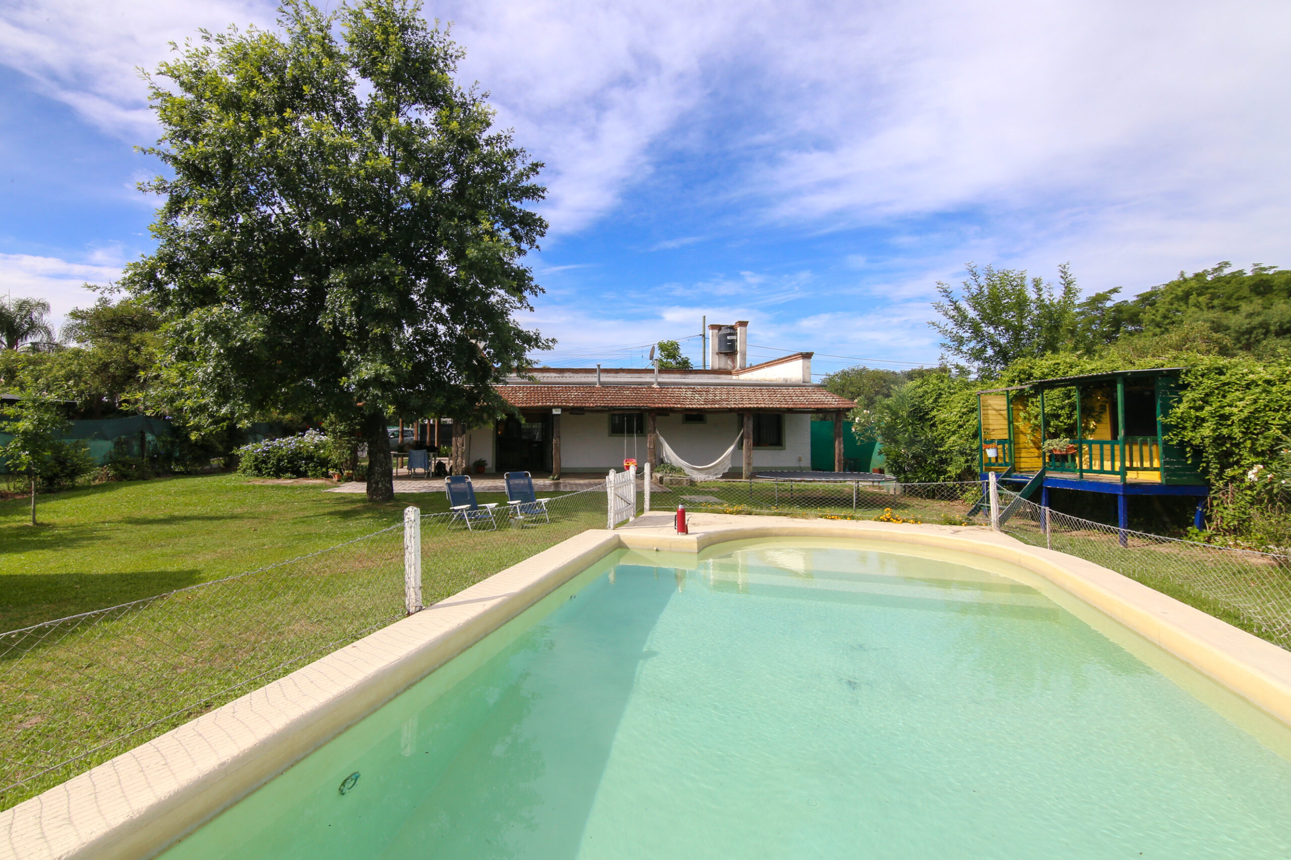 Casa con pileta COLASTINE III – A 15′ Santa Fe