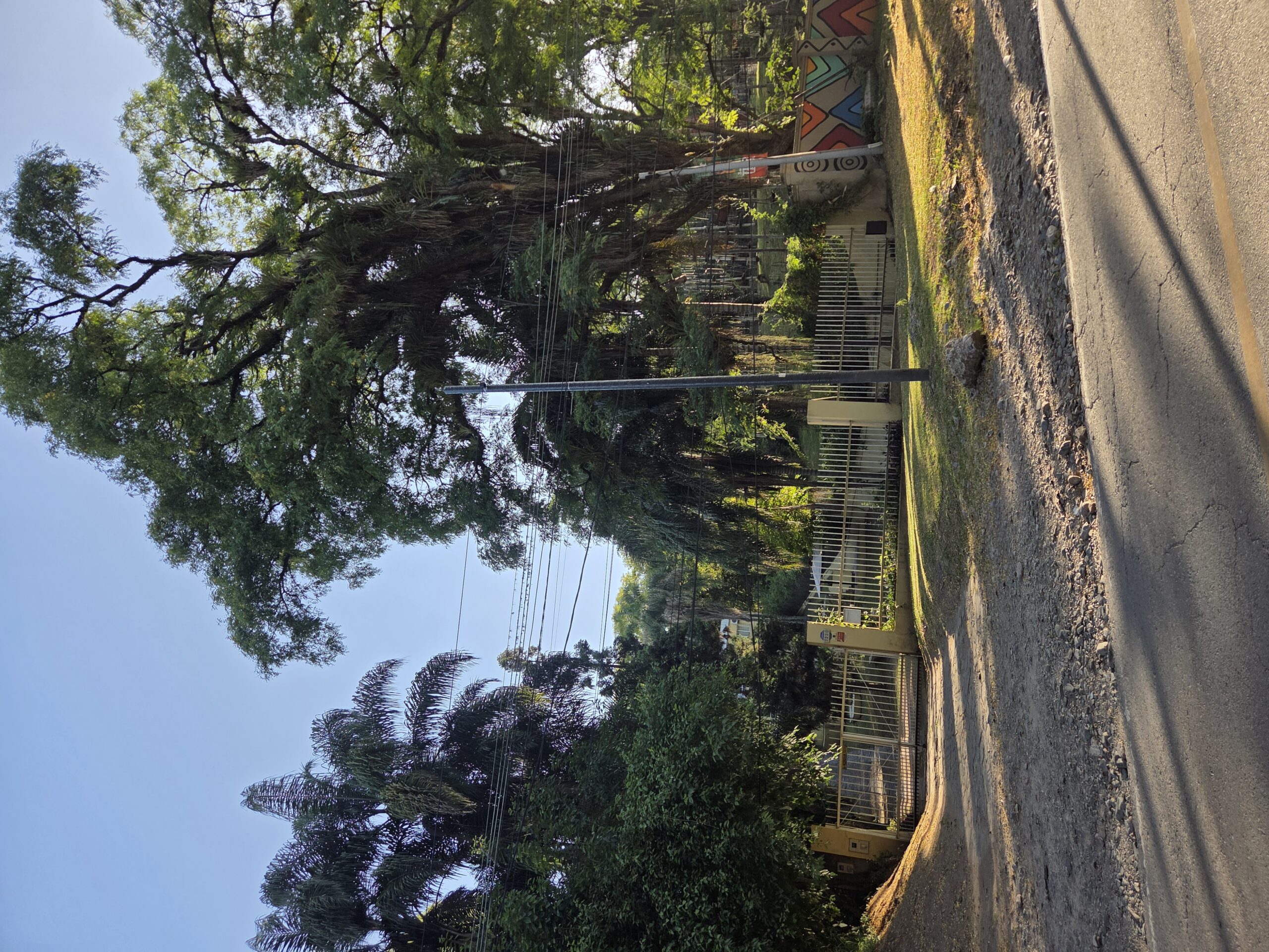 CASA AL PIE DEL CERRO