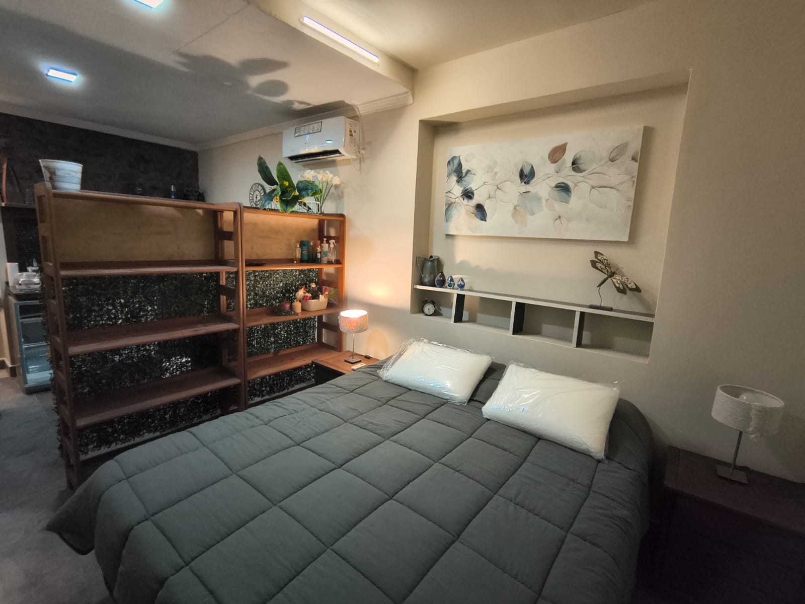 Moderno Departamento Mono ambiente, emplazado en el piedemonte del Cerro San Javier, a minutos del centro de Yerba Buena