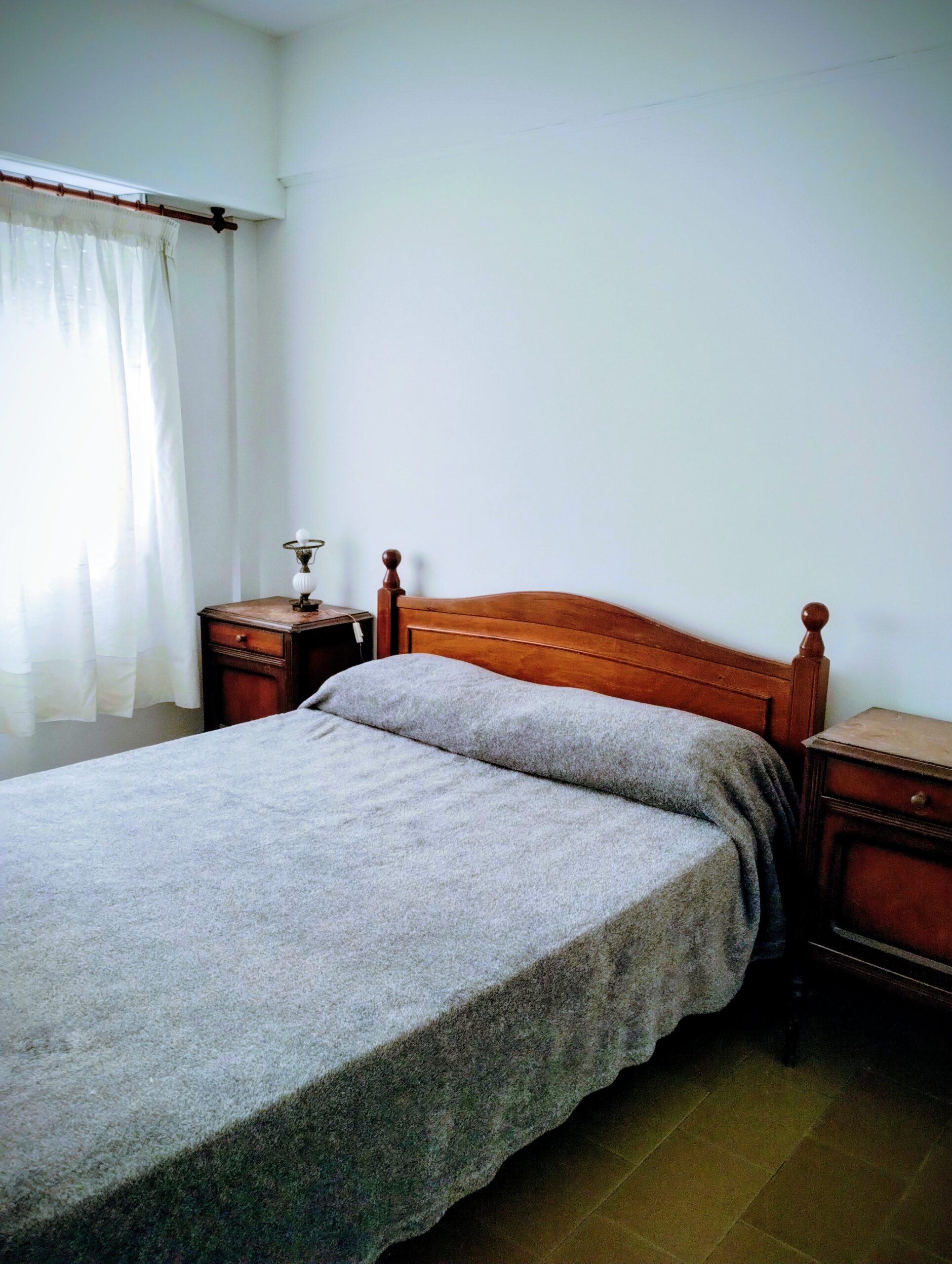 Departamento còmodo, luminoso y con cochera en pleno centro