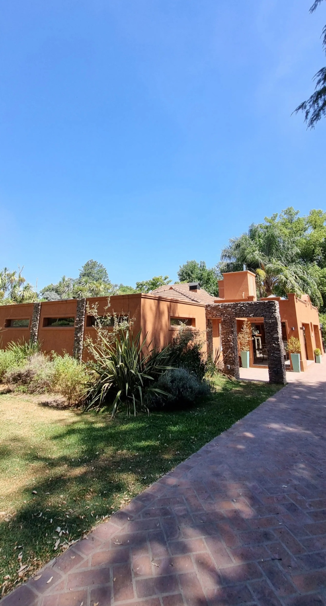 Casa quinta en barrio cerrado