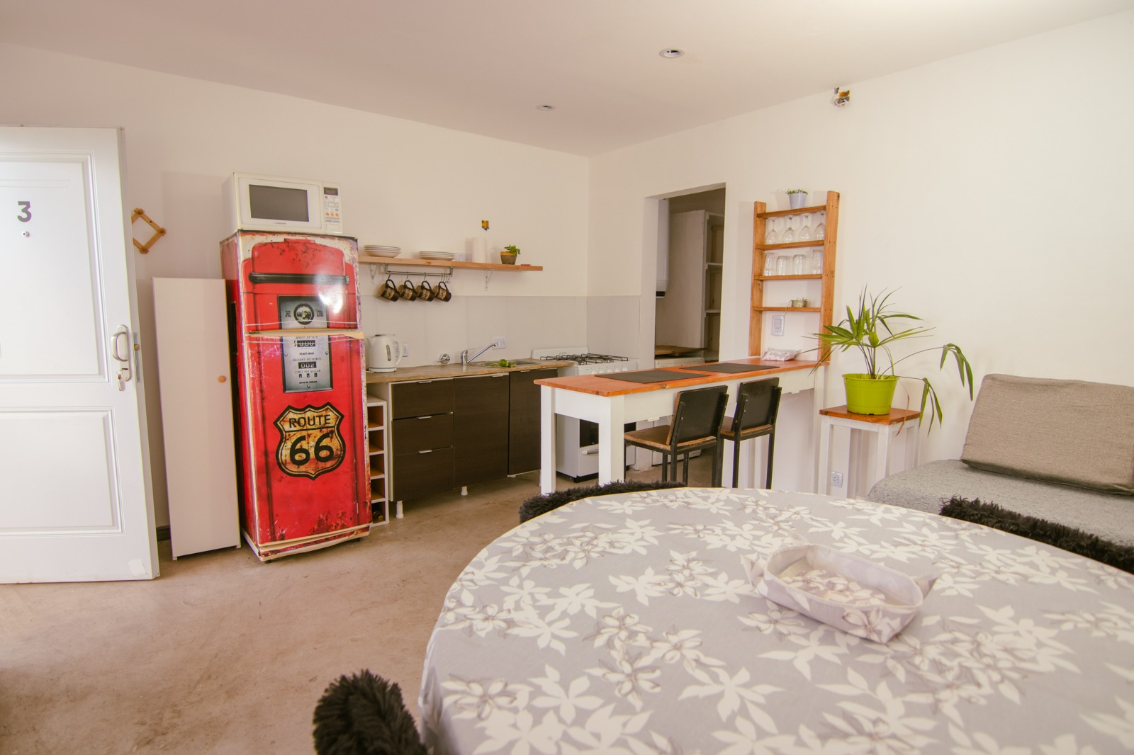 Luminoso y amplio departamento cerca de Terminal y Casino de Tandil. Wifi.