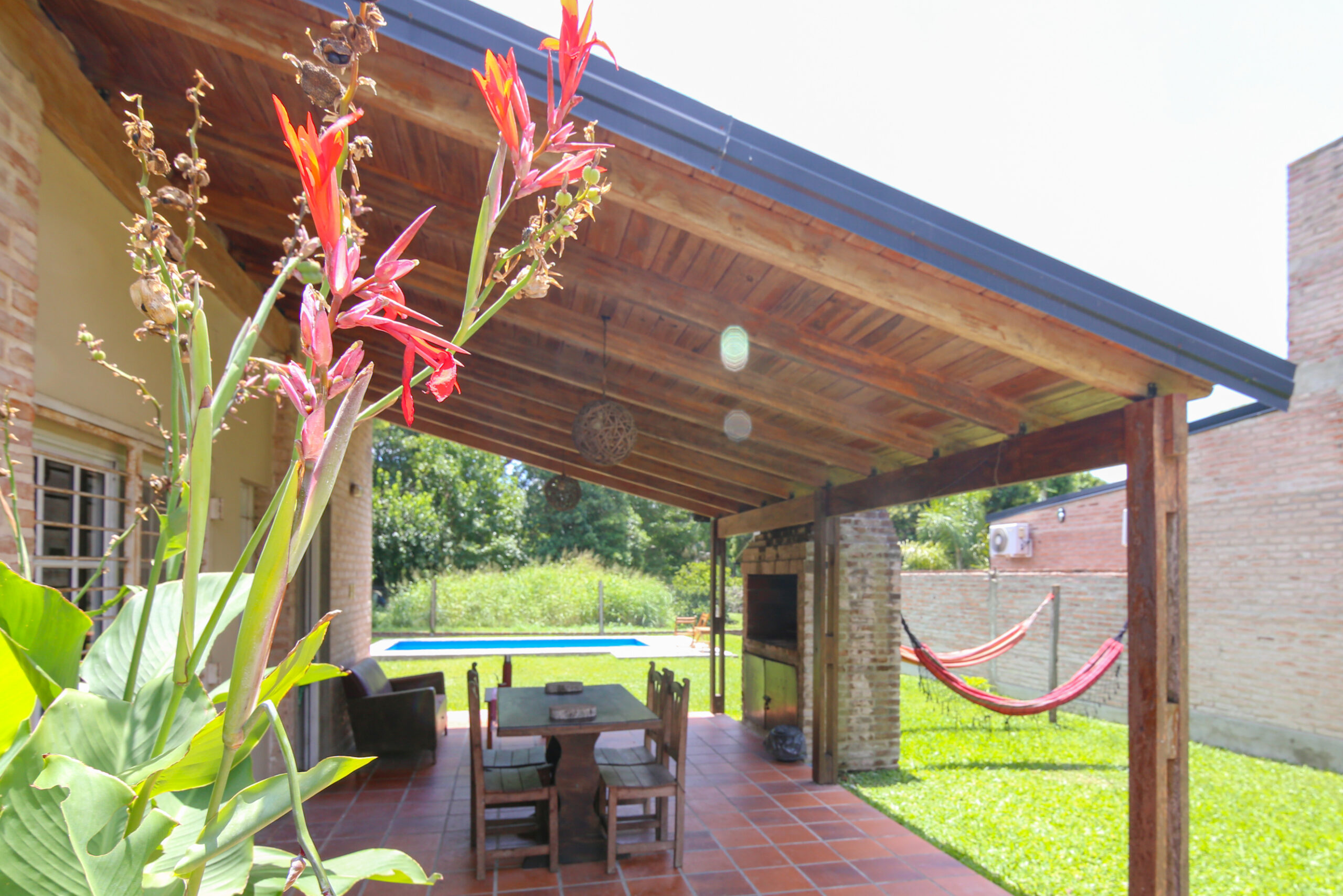 Casa con pileta SAUCE VIEJO I