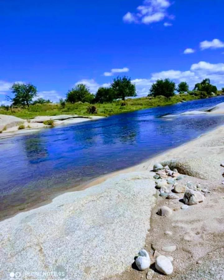 Hermosas casas con gran parque arbolado a solo 30 metros de bajada directa por escalera al río Panaholma