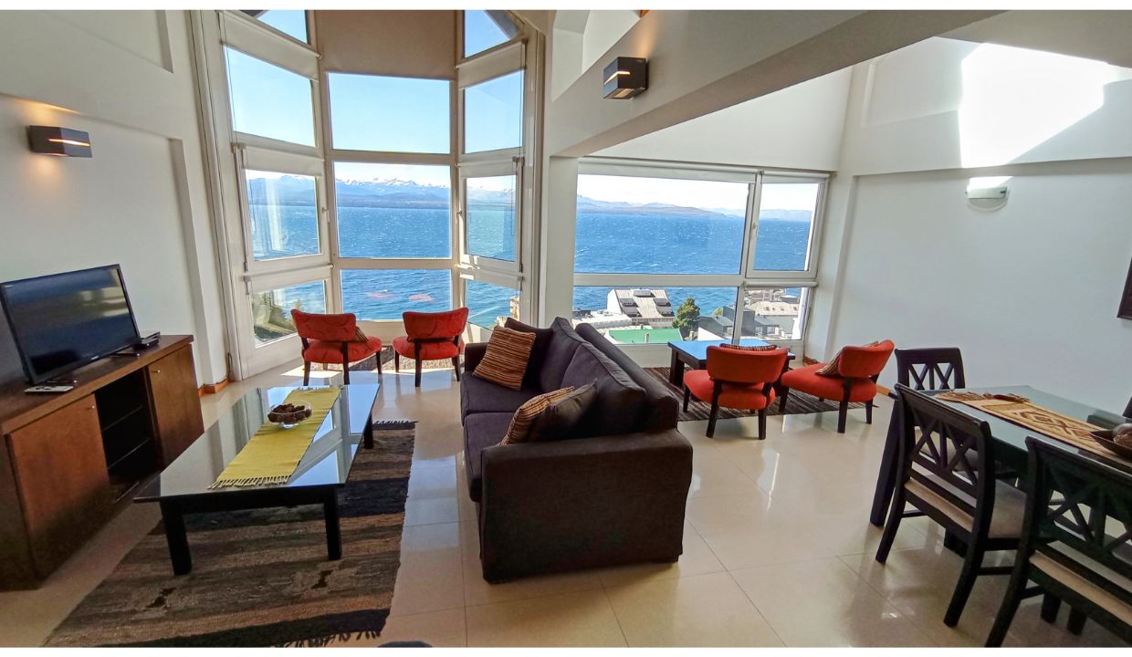 Departamento para 6 personas con vista al lago y cochera en el centro