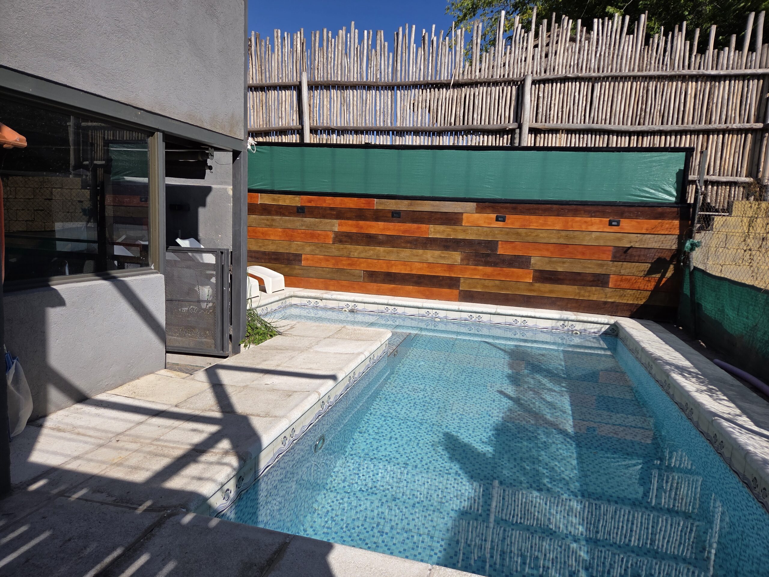 ViviSierras, Carlos Paz casa centro frente al lago, pileta climatizada, 4 dormitorios, 3 baños, quincho