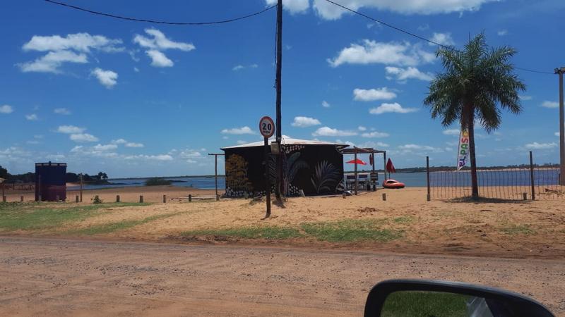 Cabaña en playa Paso de la Patria