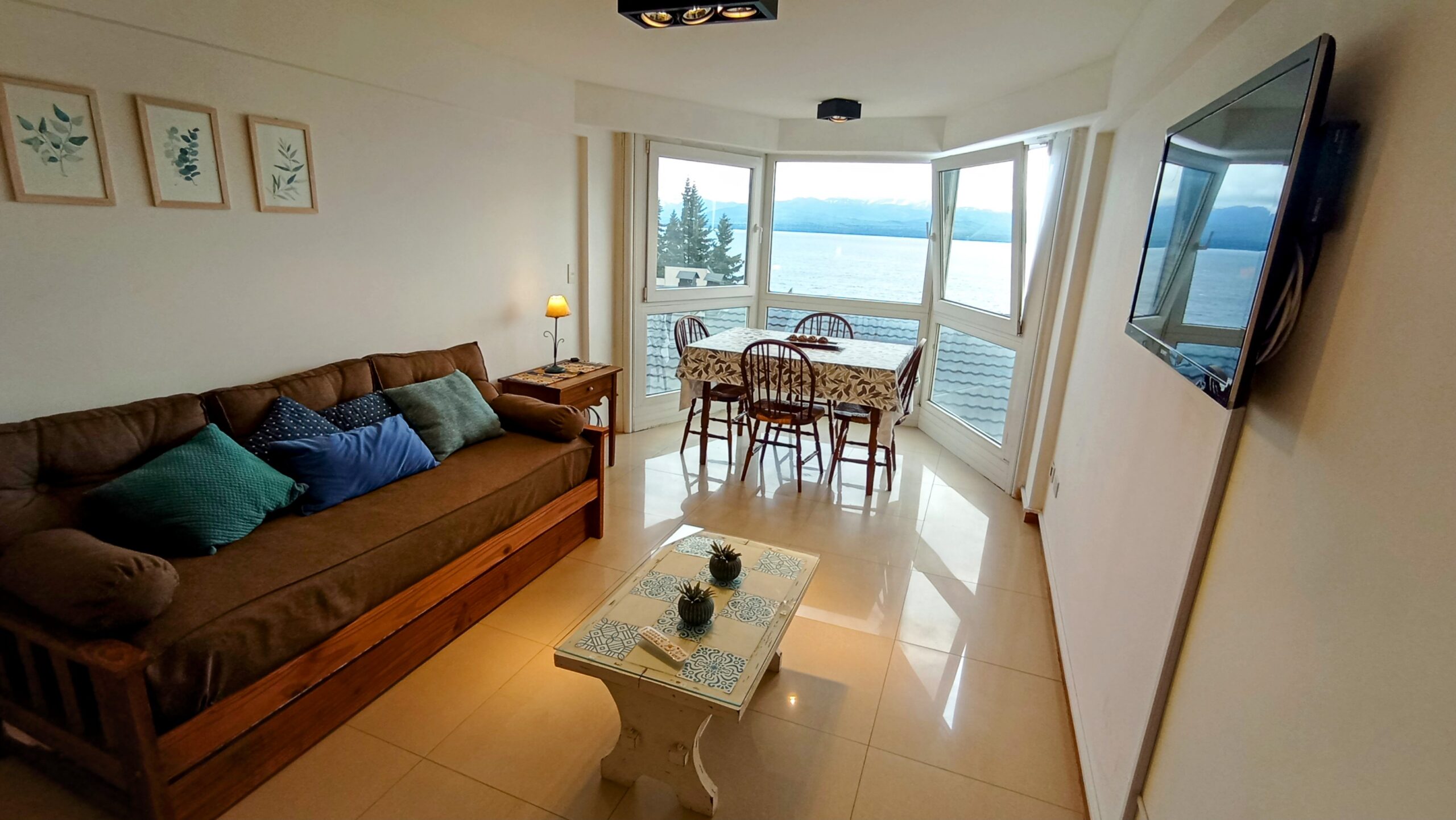 Departamento centrico con vista al lago y cochera