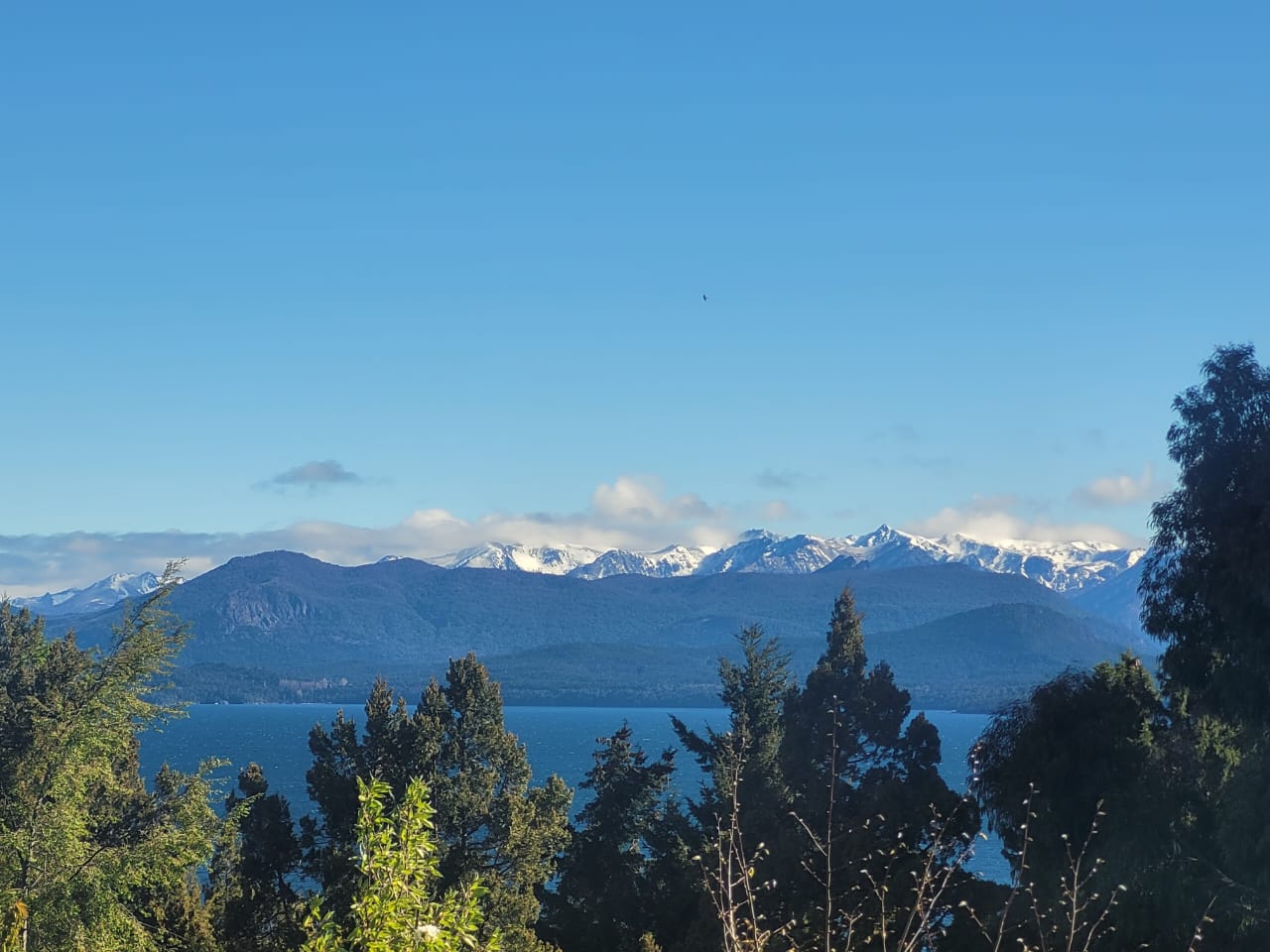 Tu refugio para descansar, con vista al lago