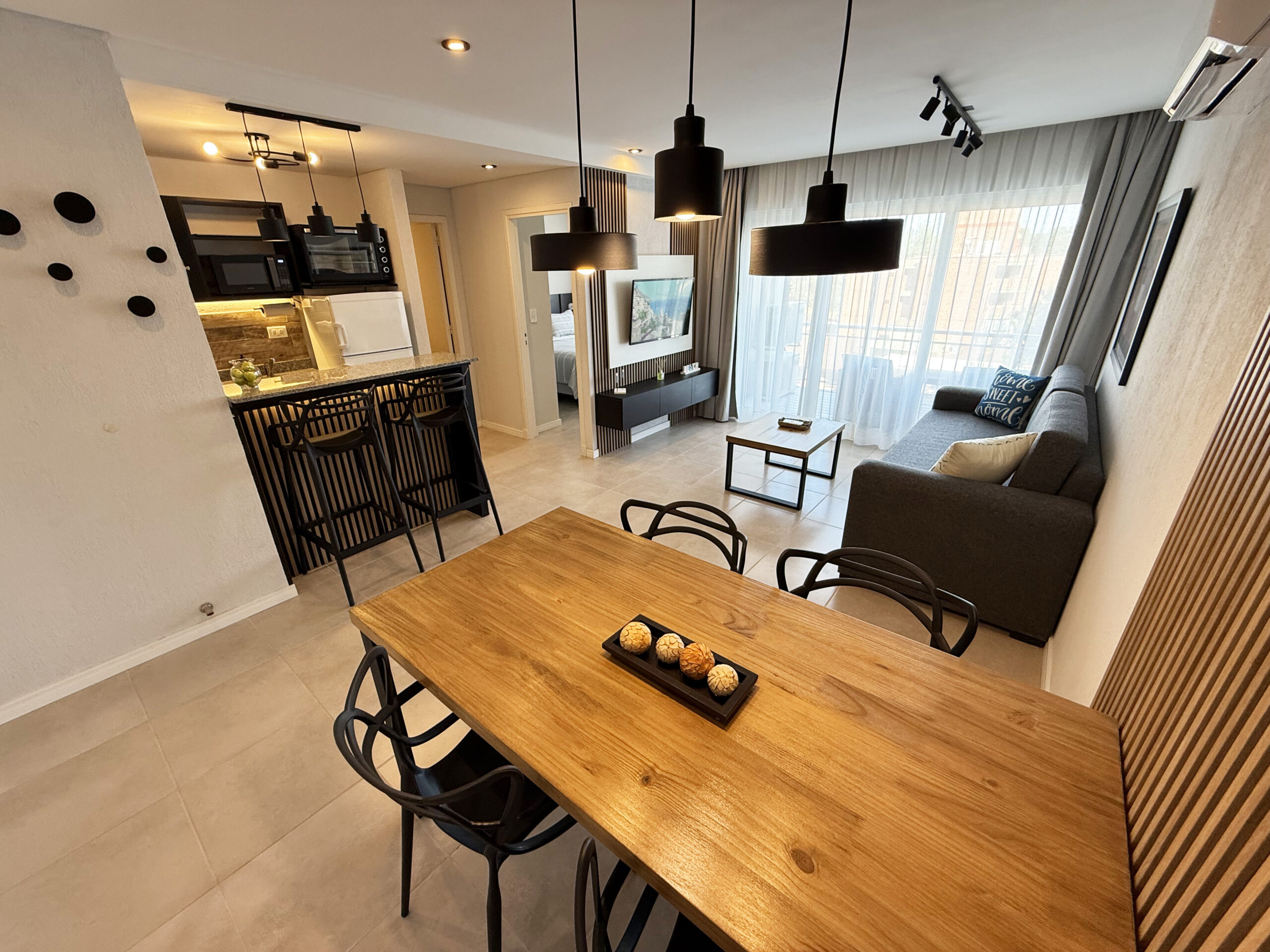 Departamento con Pileta Climatizada y Cochera Pinamar Centro