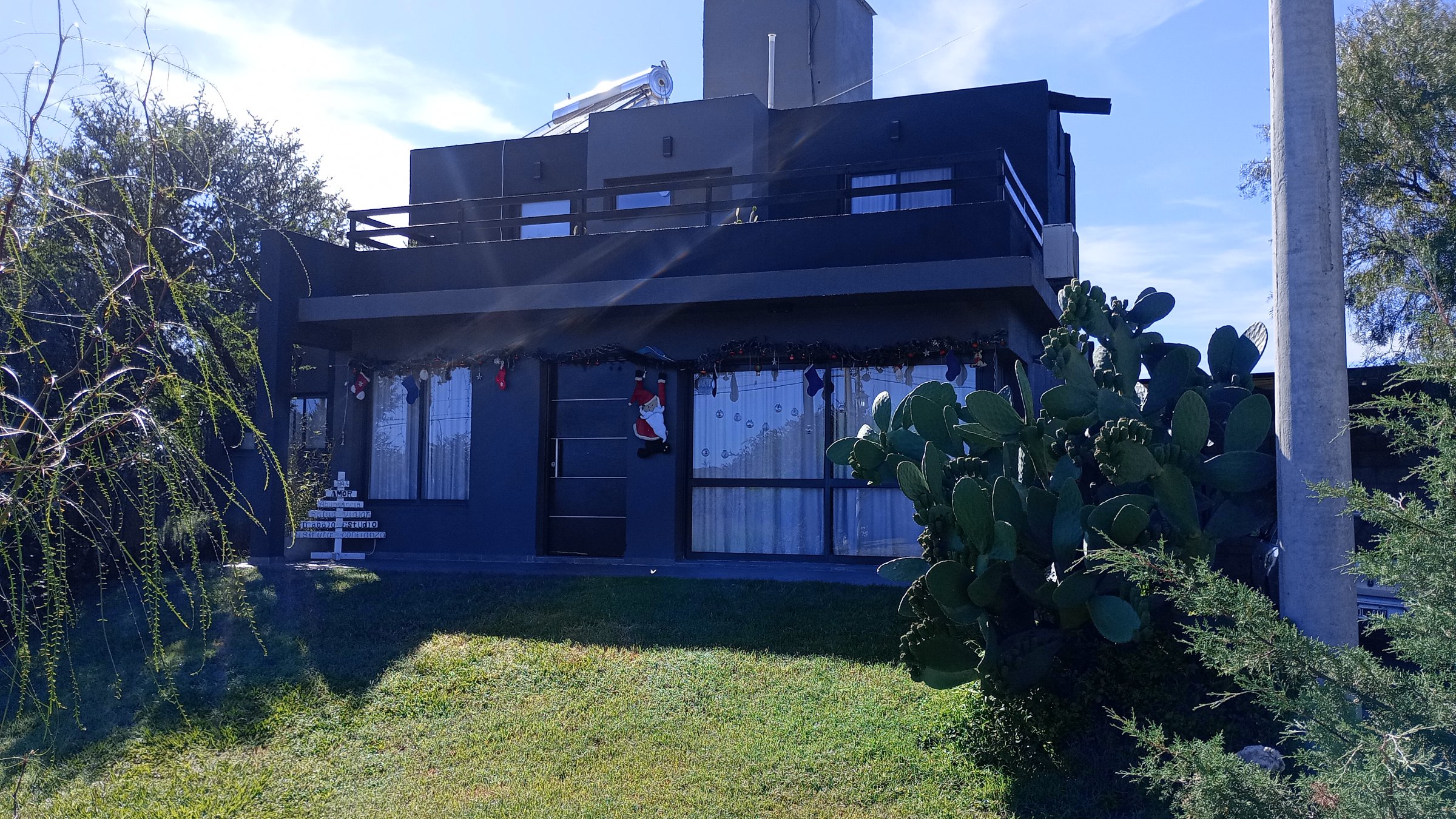 Casa moderna en barrio cerrado lomas del rey