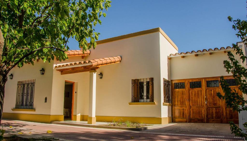 Casa completa en el centro de San Rafael,  en zona residencial