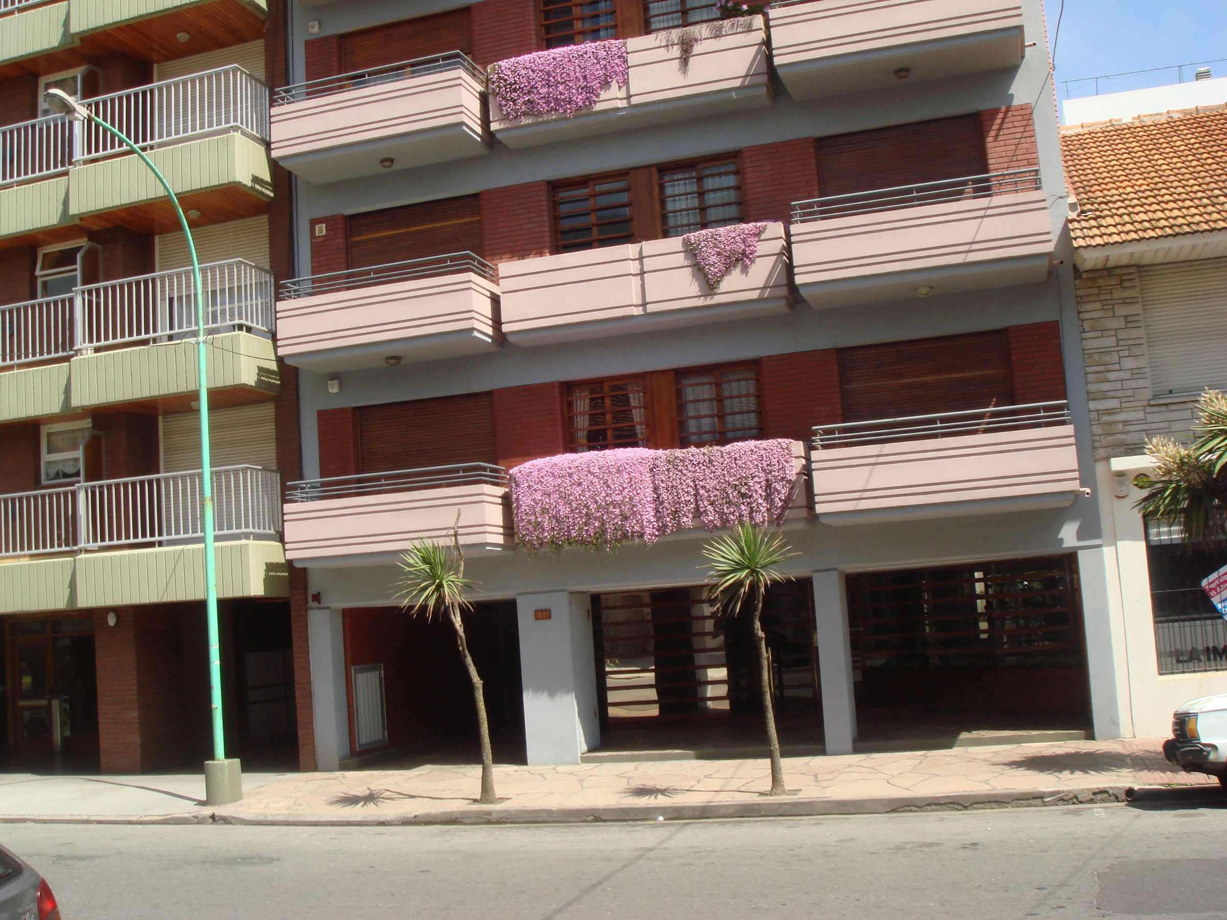 FRENTE AL MAR CON COCHERA