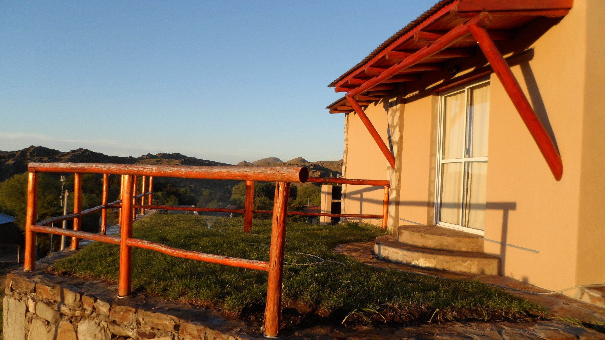 El Refugio Carolina, Huasi