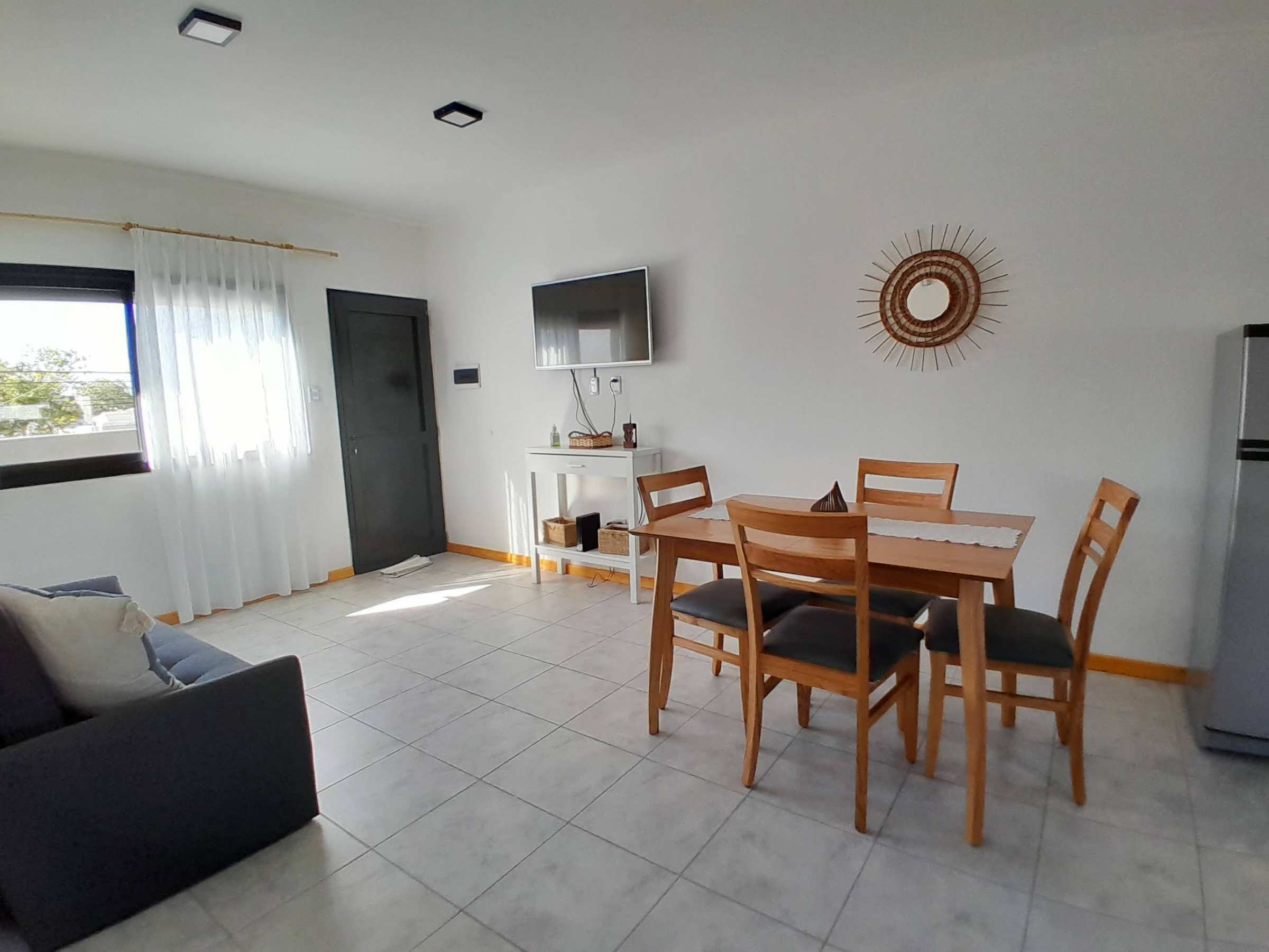 Departamento de 1 dormitorio para 4 pers. cochera privada.
Precio para 2 personas en cama matrimonial.