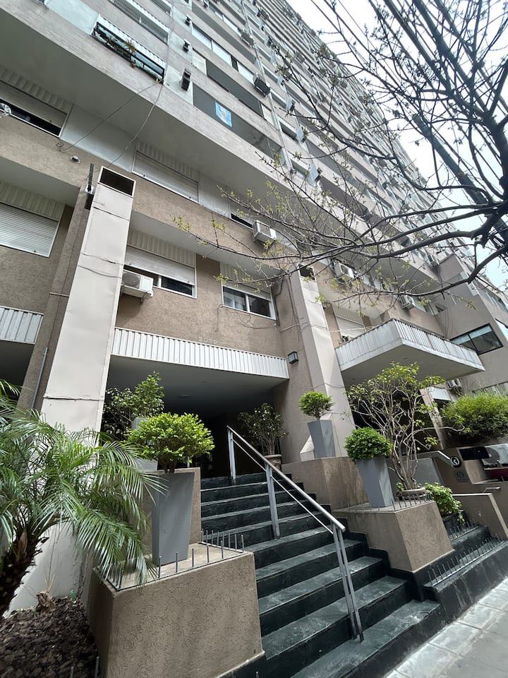 Departamento para 5 con seguridad 24hs en Recoleta
