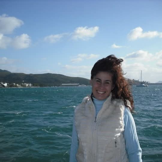 Karina María teresa R.