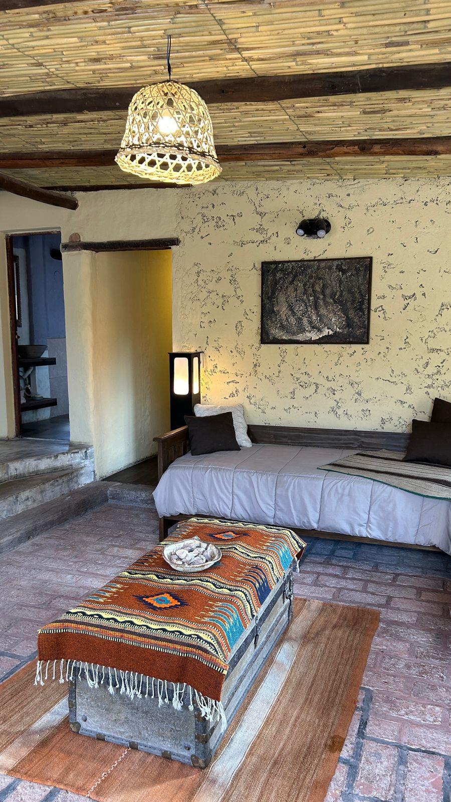 Casa de campo para 6, pileta, quincho y cerros